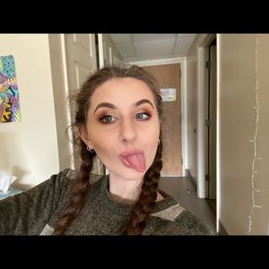 Meet your Posher, Jackie